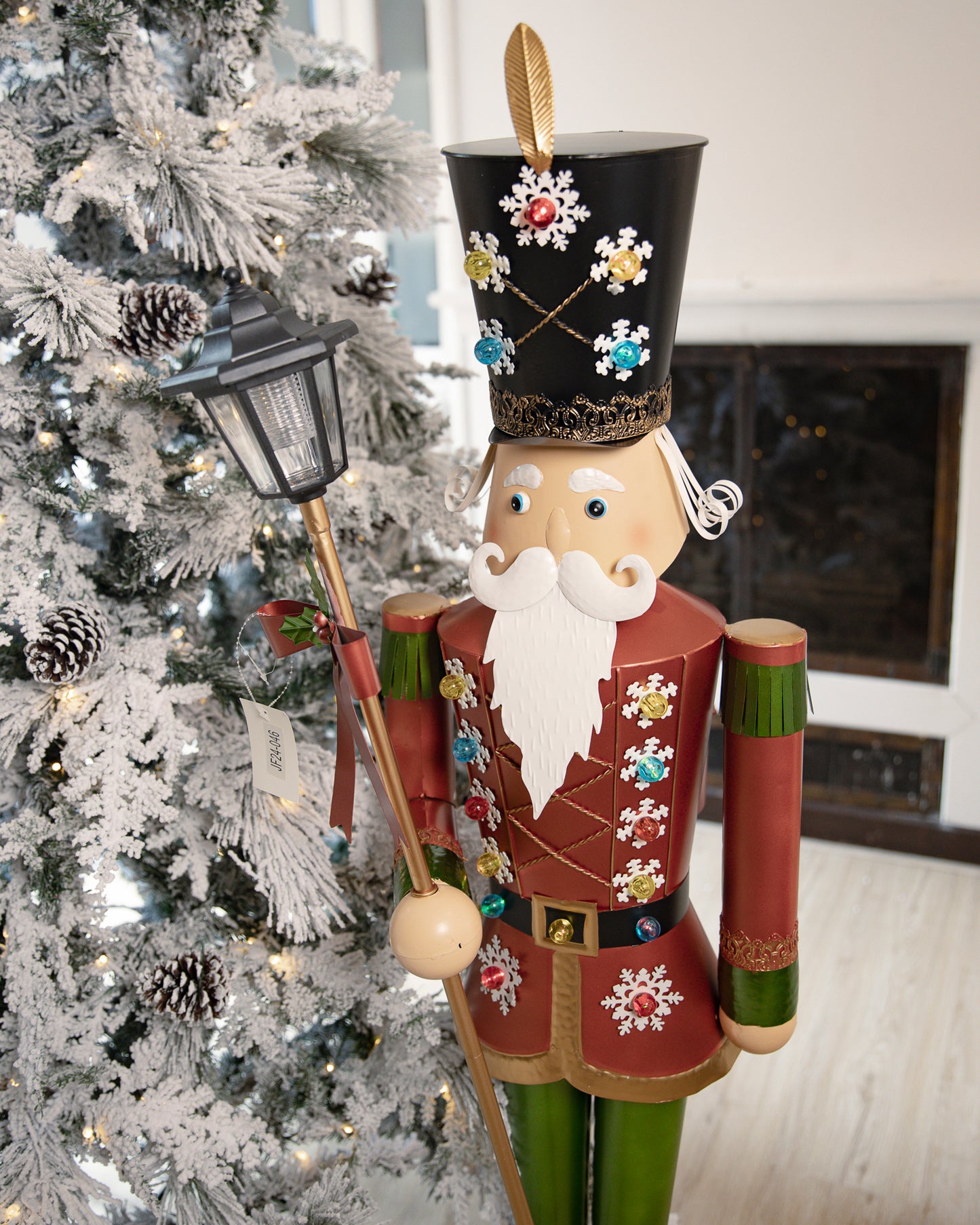 Cascanueces Farol en Latón con Luz – 132 cm