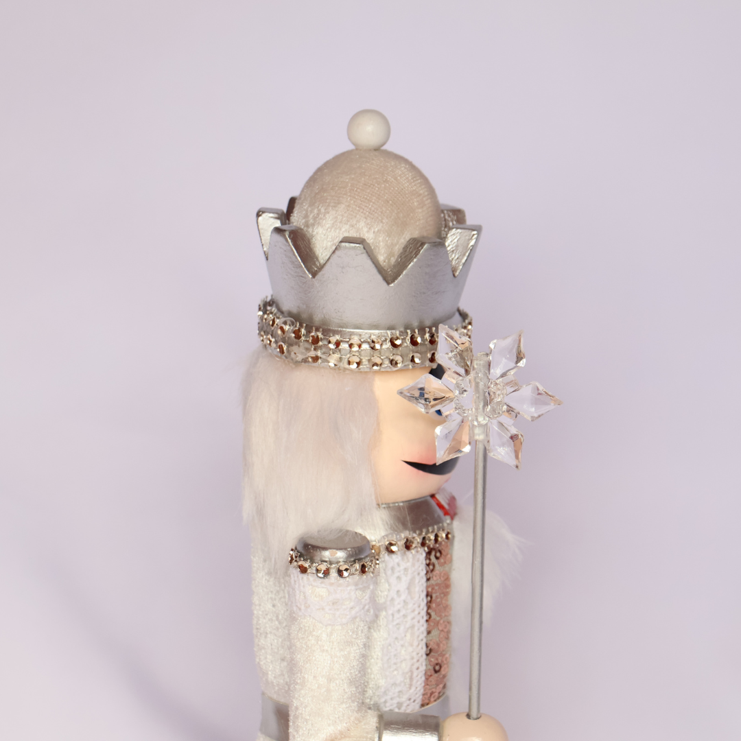 Cascanueces 36cm Plata Blanco