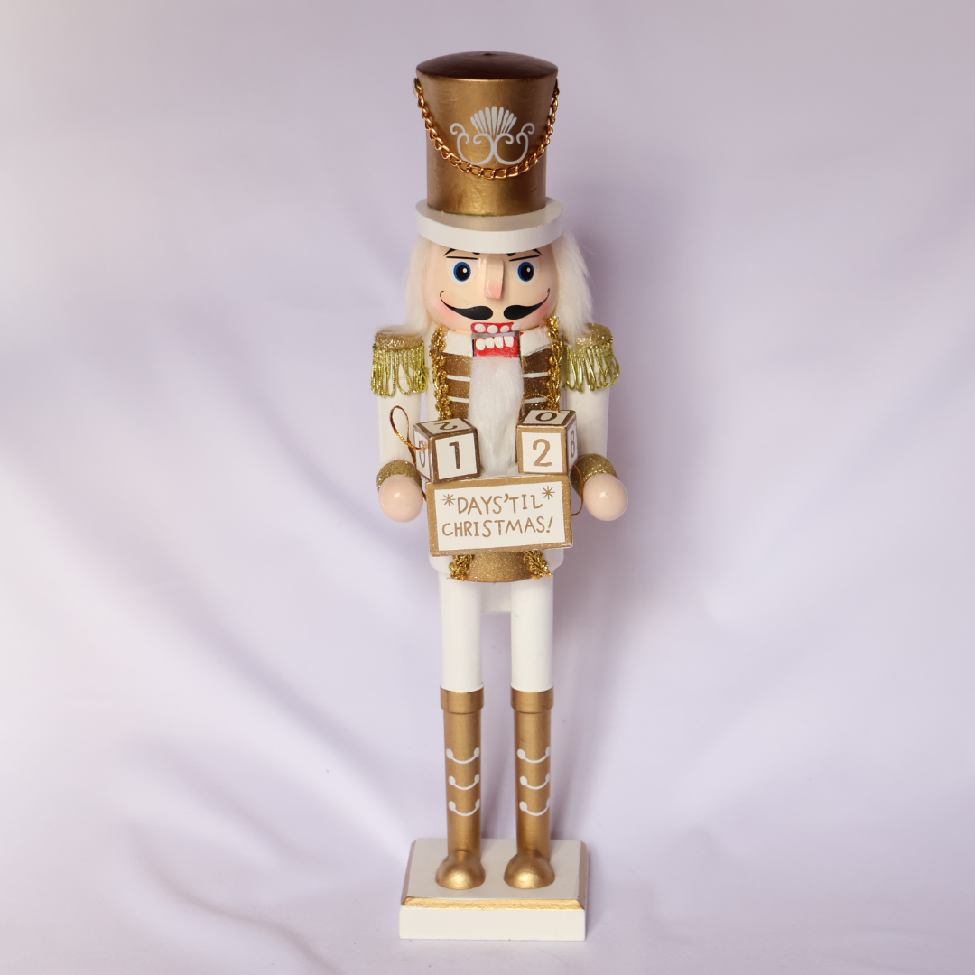 Cascanueces 36cm Dorado Calendario