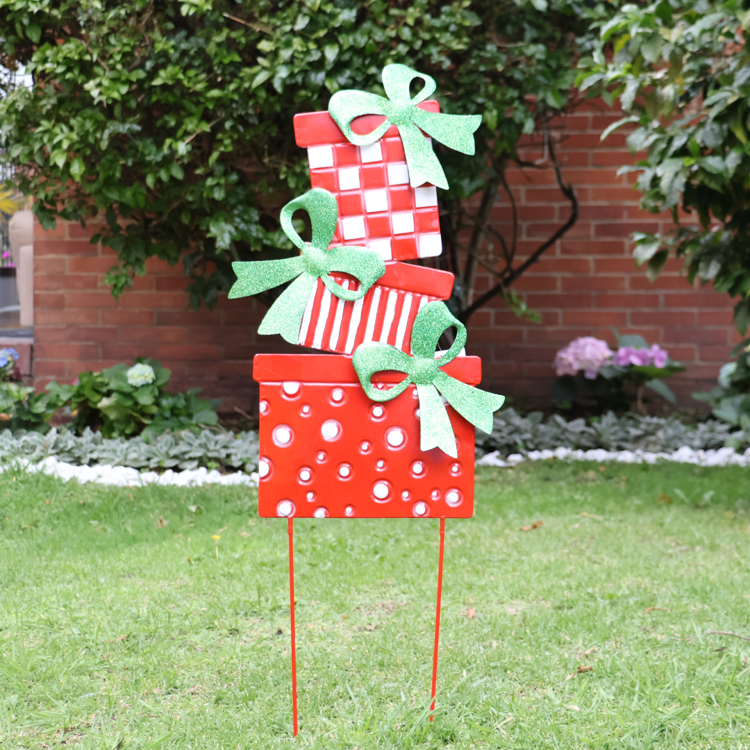 Torre de Regalos en Latón