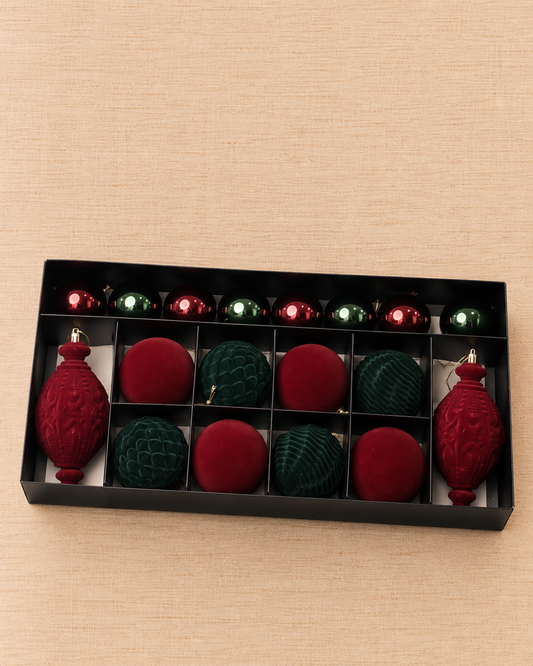 Set de Esferas Velvet Luxe — Navidad Clásica