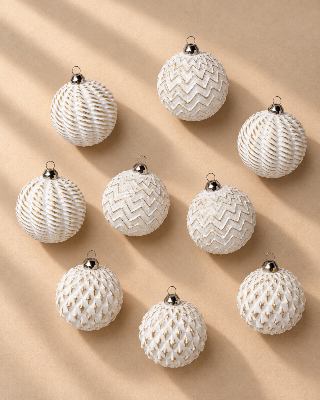 Set de Esferas Atelier — Blanco Dorado 9und